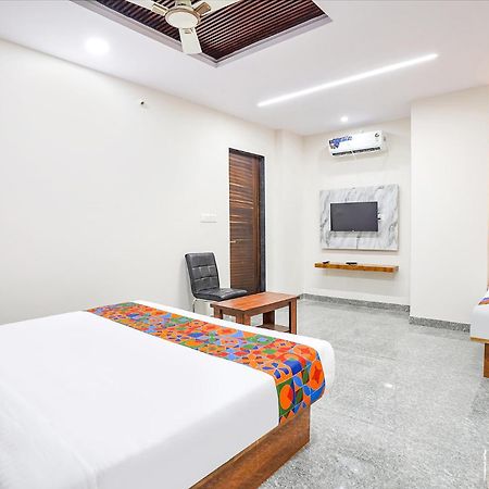 Fabhotel Platinum Palace - Nr Magadi Main Road Бангалор Екстериор снимка