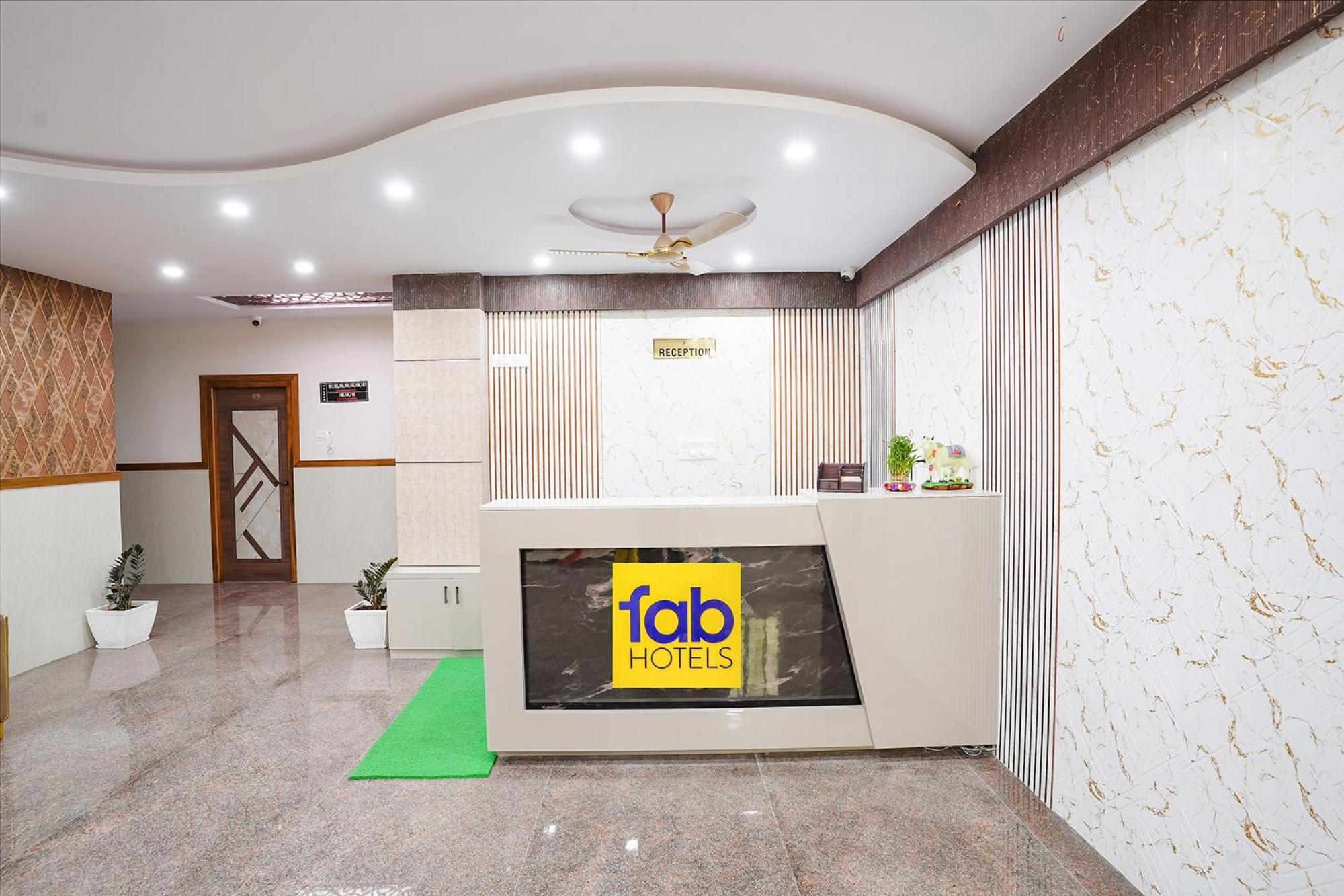 Fabhotel Platinum Palace - Nr Magadi Main Road Бангалор Екстериор снимка