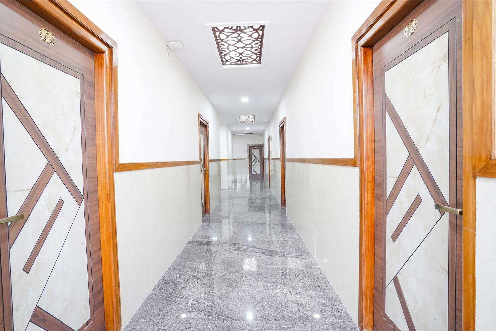 Fabhotel Platinum Palace - Nr Magadi Main Road Бангалор Екстериор снимка
