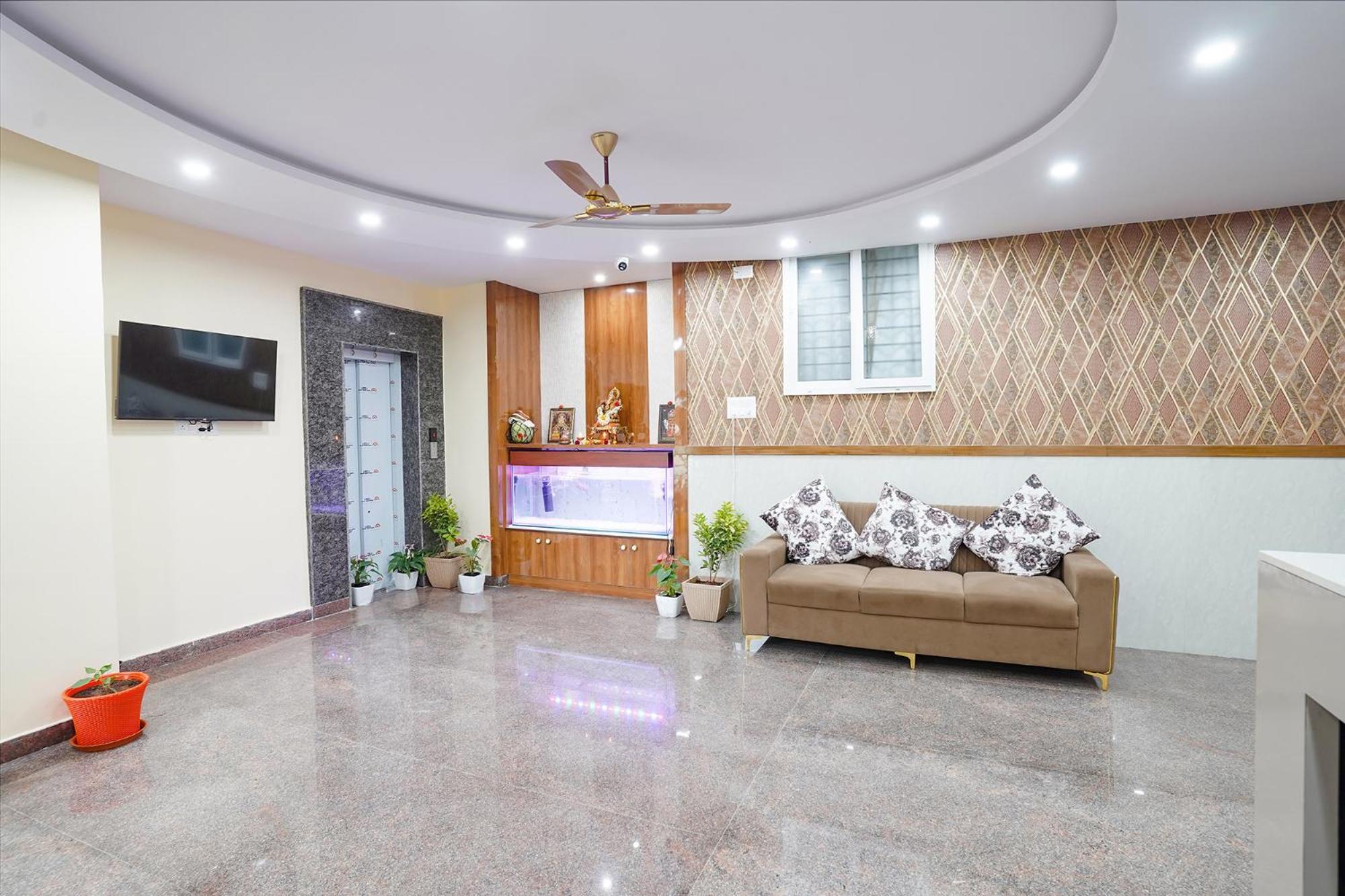 Fabhotel Platinum Palace - Nr Magadi Main Road Бангалор Екстериор снимка